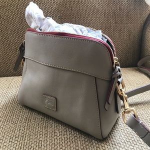 Dooney & Bourke bag